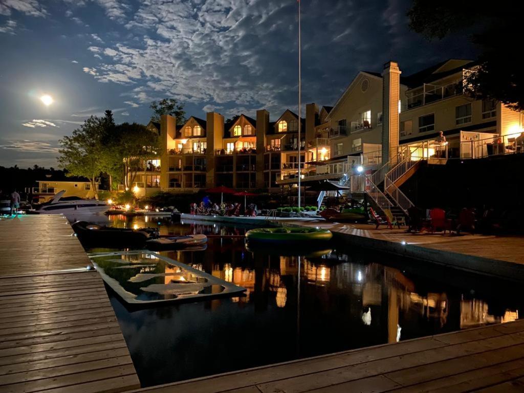 פורט קרלינג Muskoka Lakes Hotel And Resorts מראה חיצוני תמונה
